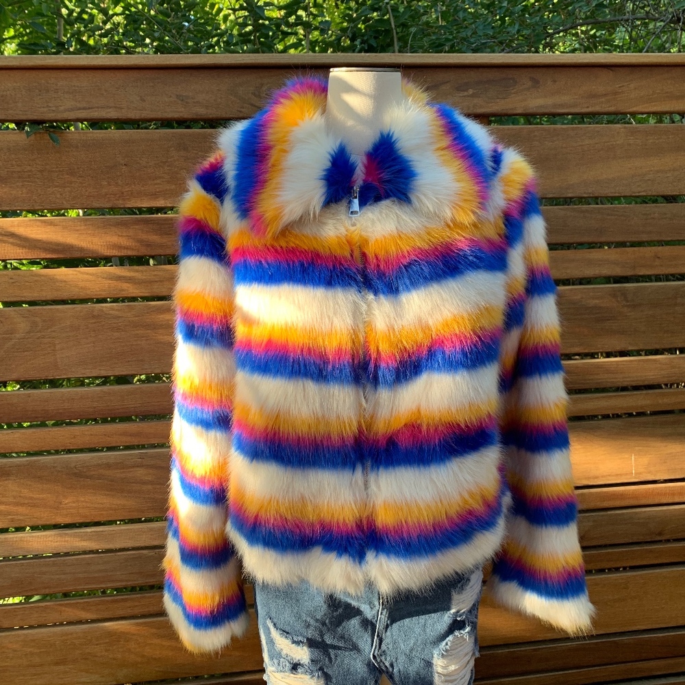 💜FAB FAUX FUR 💕